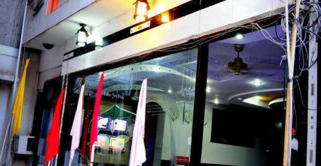 Hotel Peace Point - 1 Min Walking Distance From Station New Delhi Exterior photo